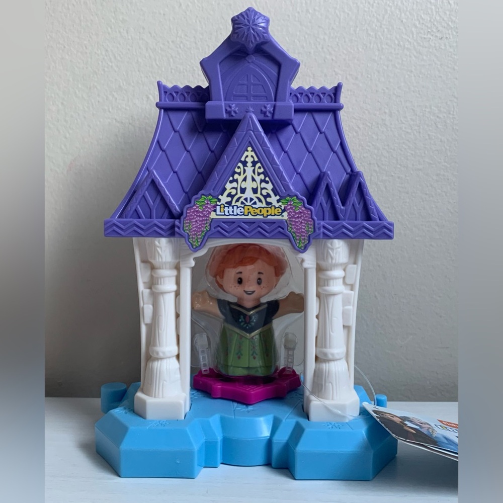 Fisher-Price Little People Disney FROZEN Anna in Arendelle Set